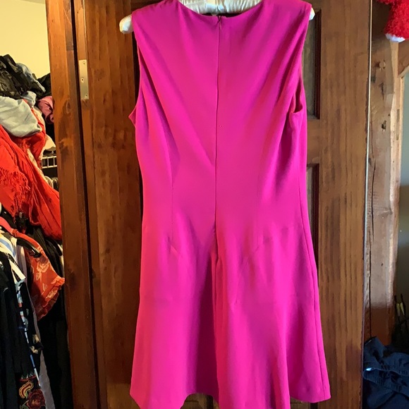 Dress - Picture 4 of 9